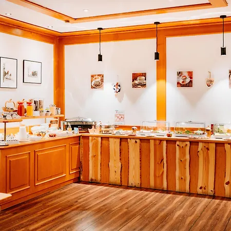 Hasselhof Garni Vier Sterne - Adults Only Браунлаге