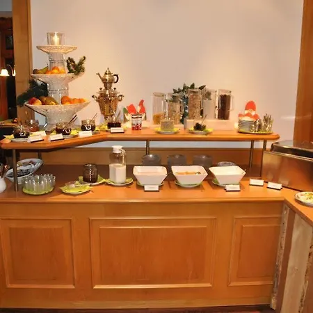 Отель Hasselhof Garni Vier Sterne - Adults Only